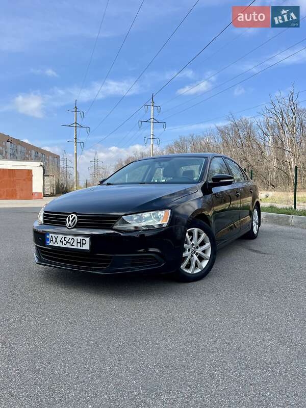 Volkswagen Jetta (2012)