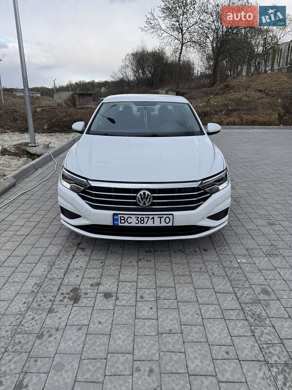 Volkswagen Jetta (2018)