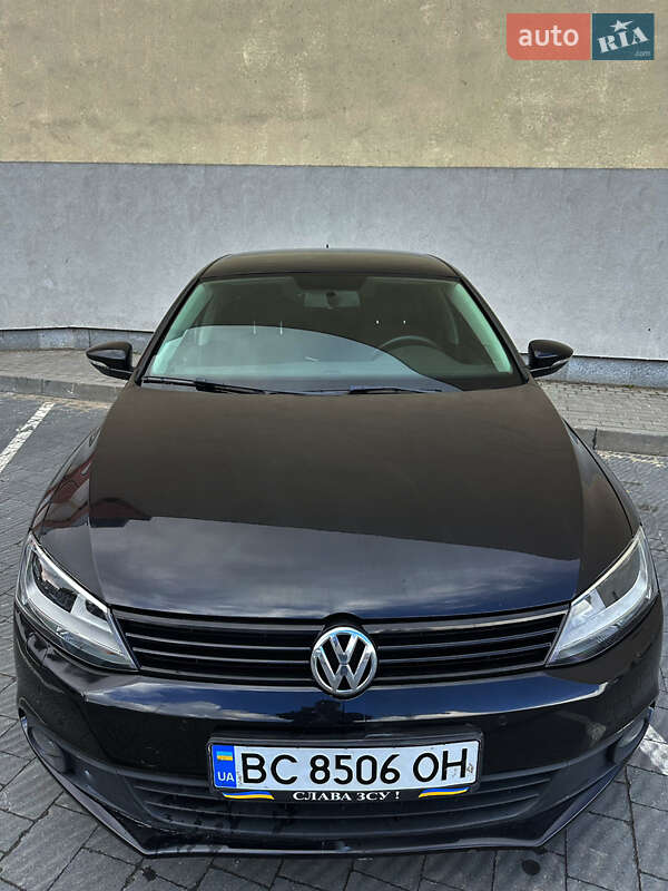Volkswagen Jetta (2012)