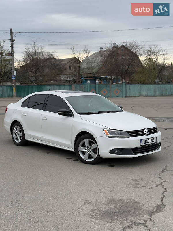 Volkswagen Jetta (2011)