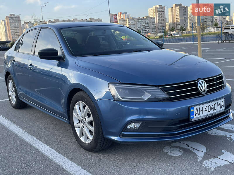 Volkswagen Jetta (2015)