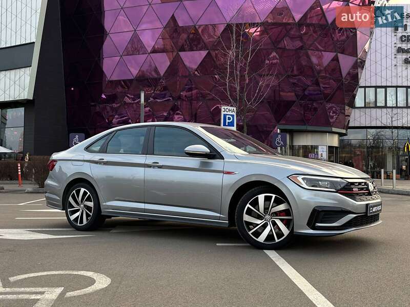 Volkswagen Jetta (2019)