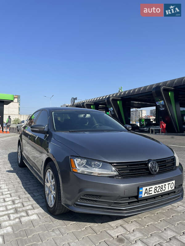 Volkswagen Jetta (2016)