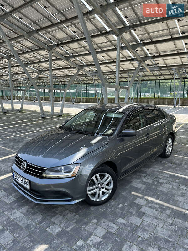 Volkswagen Jetta (2017)