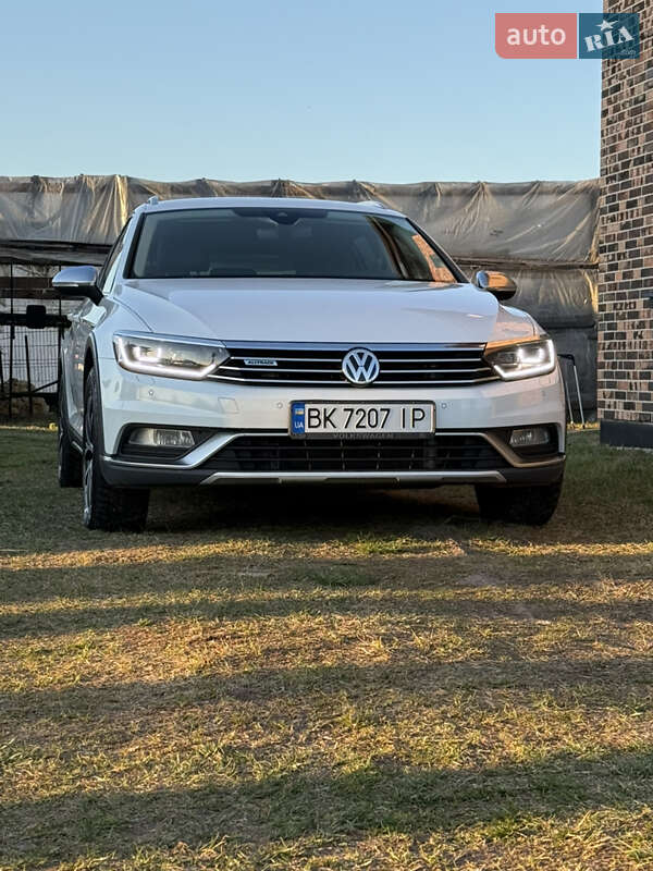Volkswagen Passat alltrack (2017)