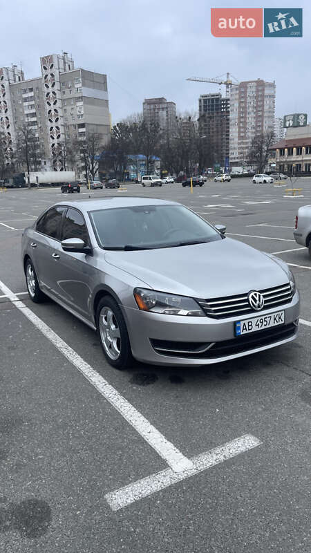 Volkswagen Passat (2012)