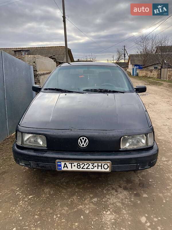 Volkswagen Passat (1993)
