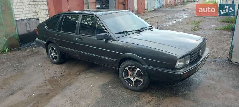 Volkswagen Passat (1988)