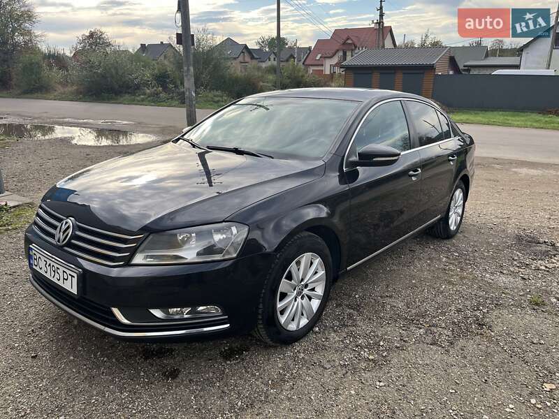 Volkswagen Passat (2011)