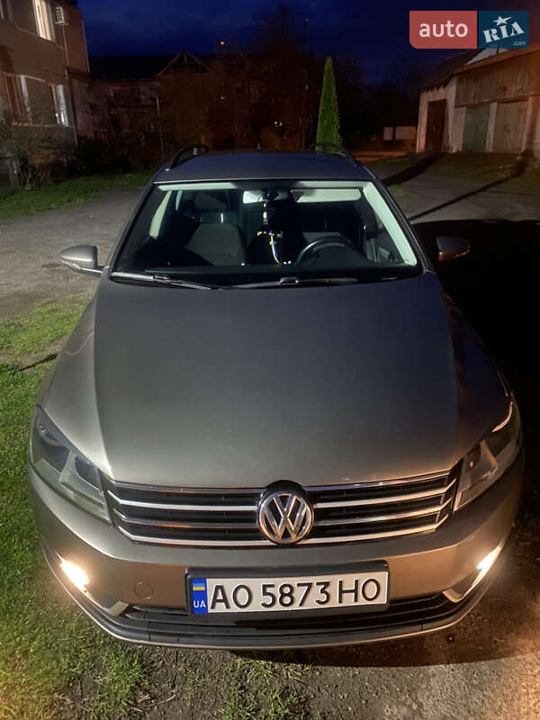 Volkswagen Passat (2011)