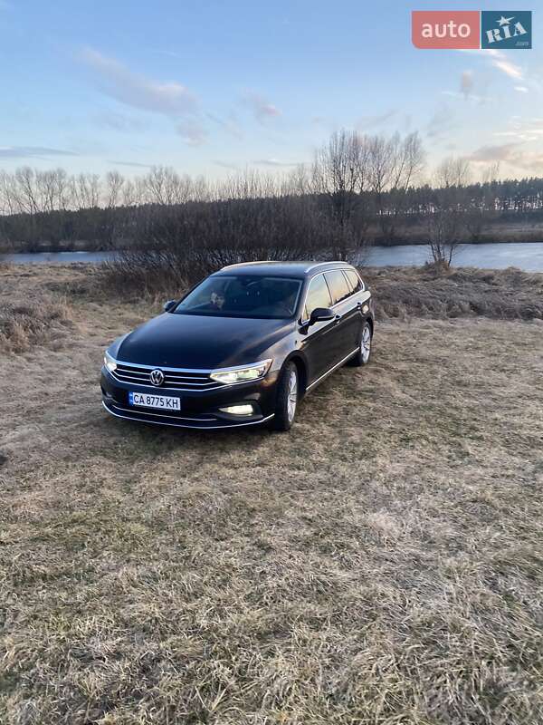 Volkswagen Passat (2019)