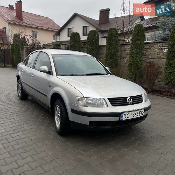 Volkswagen Passat (1998)