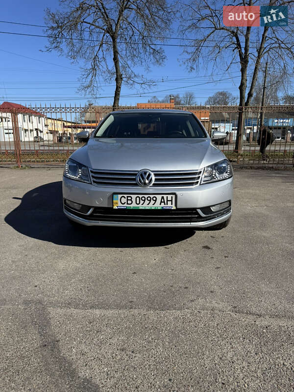 Volkswagen Passat (2011)
