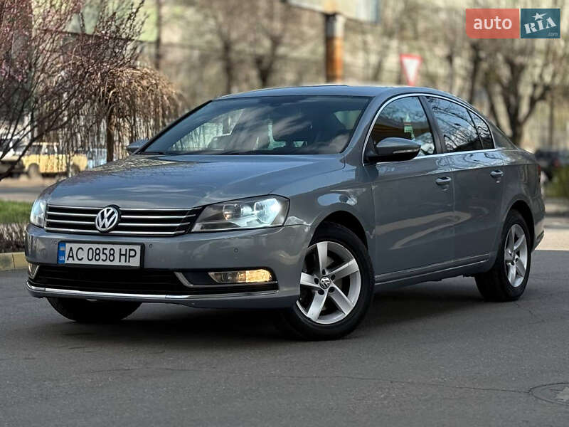 Volkswagen Passat (2011)