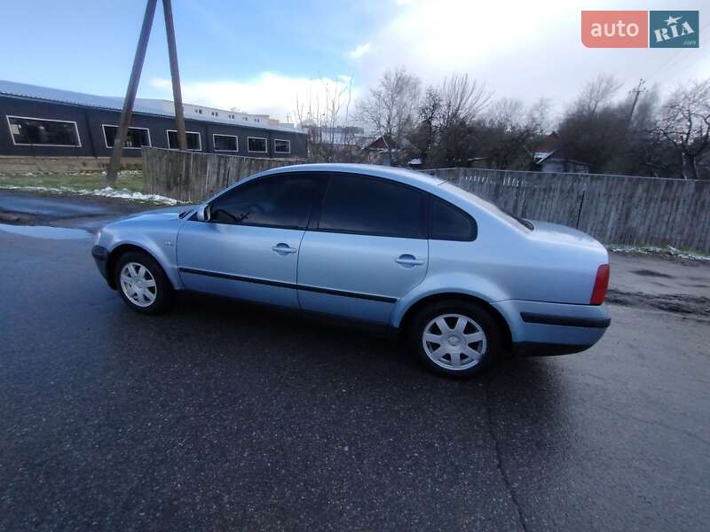 Volkswagen Passat (1999)