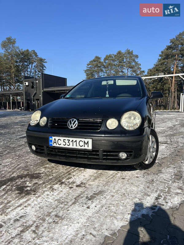 Volkswagen Polo (2003)