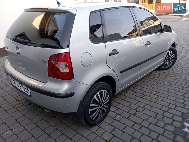 Volkswagen Polo (2004)