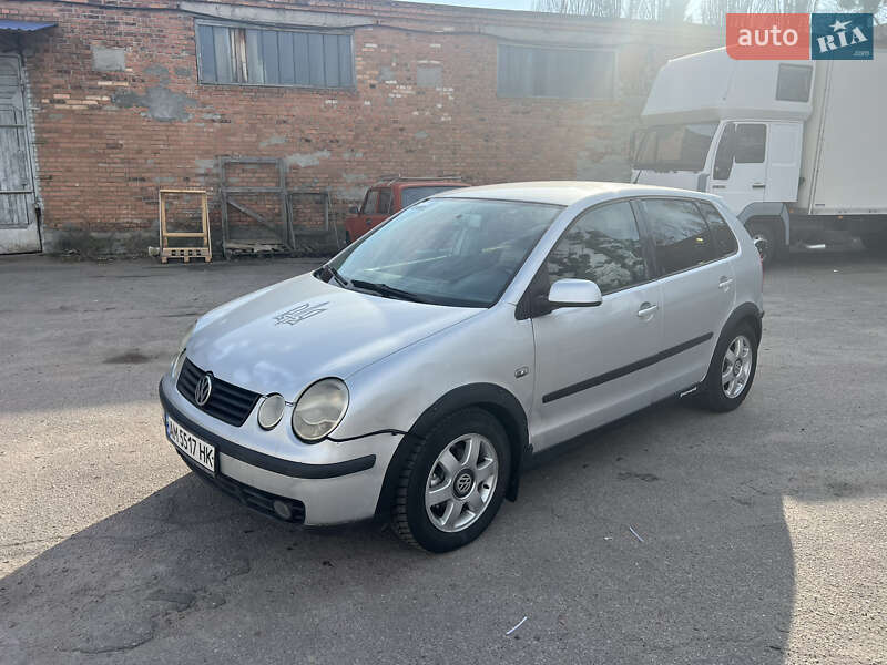 Volkswagen Polo (2003)
