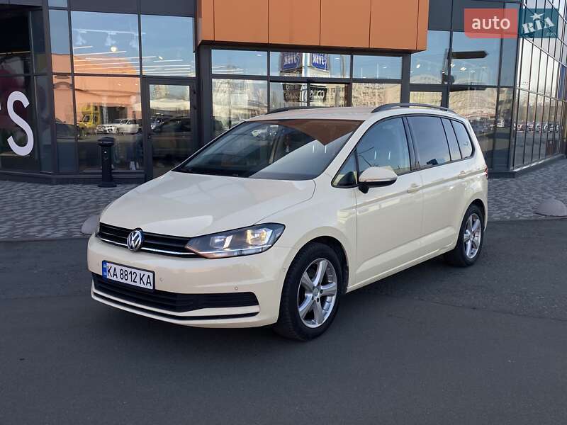 Volkswagen Touran (2016)