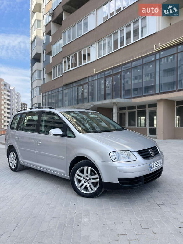 Volkswagen Touran (2006)