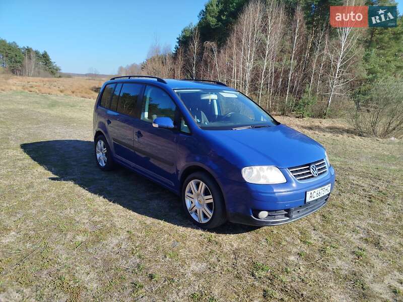 Volkswagen Touran (2004)