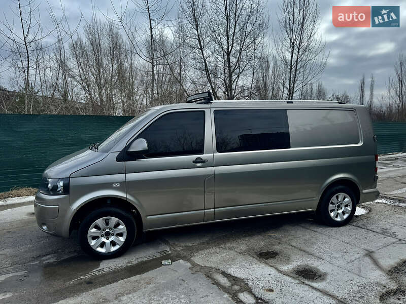 Volkswagen Transporter (2010)