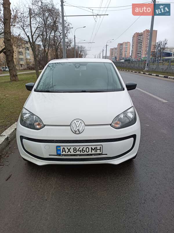 Volkswagen Up (2012)