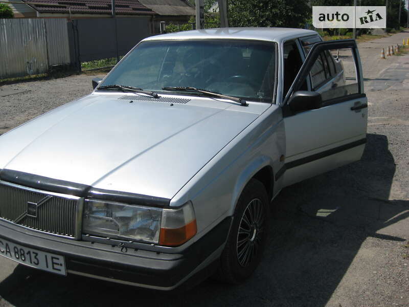 Volvo 940 (1993)