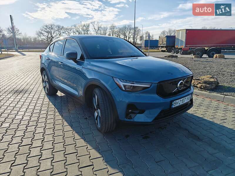Volvo C40 recharge (2022)