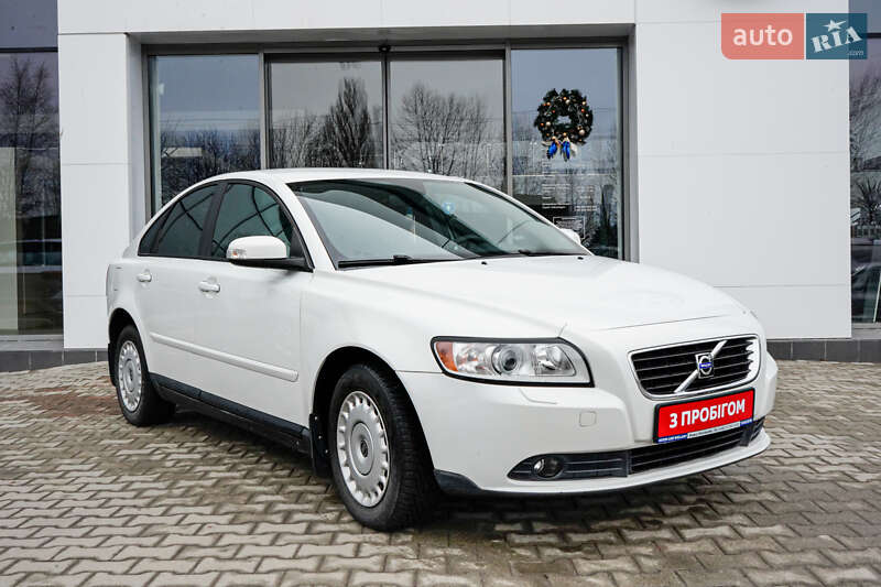Volvo S40 (2009)