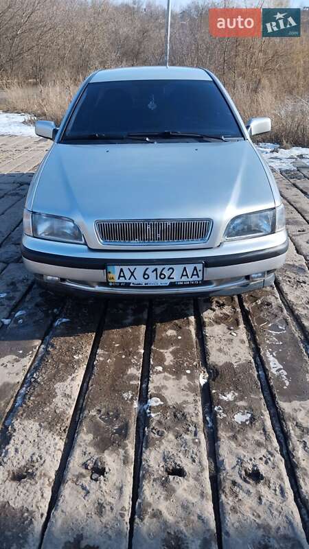 Volvo S40 (2000)