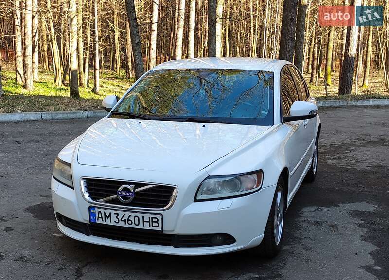 Volvo S40 (2012)