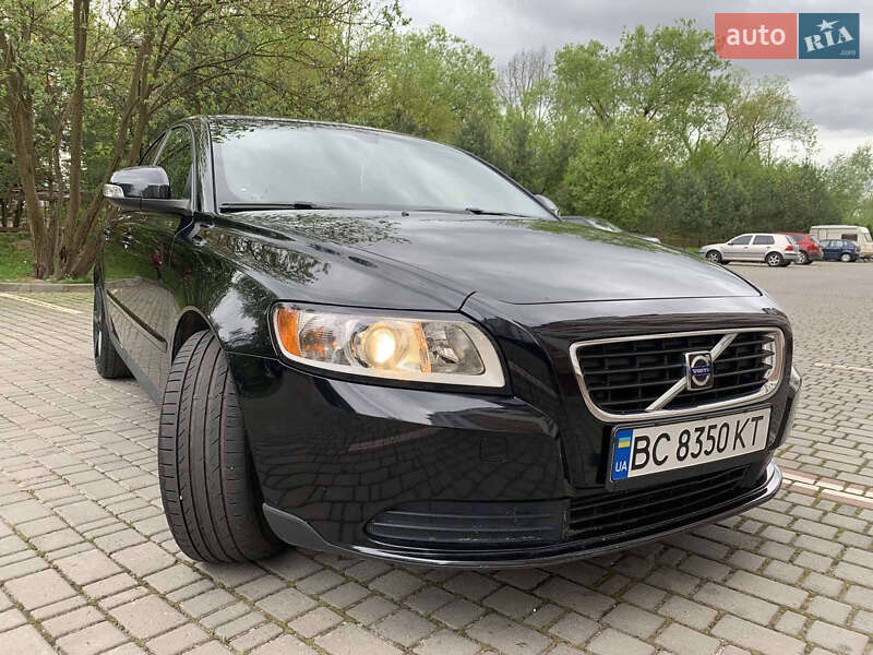 Volvo S40 (2009)