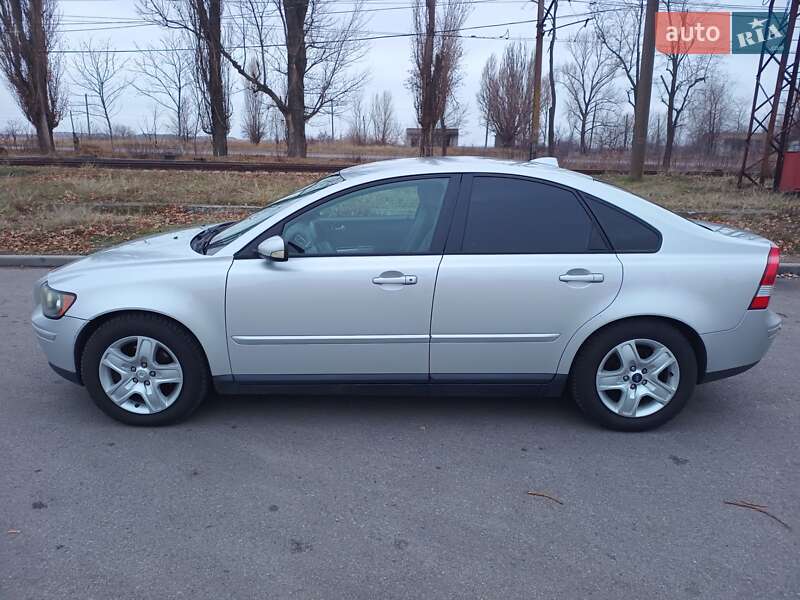Volvo S40 (2005)