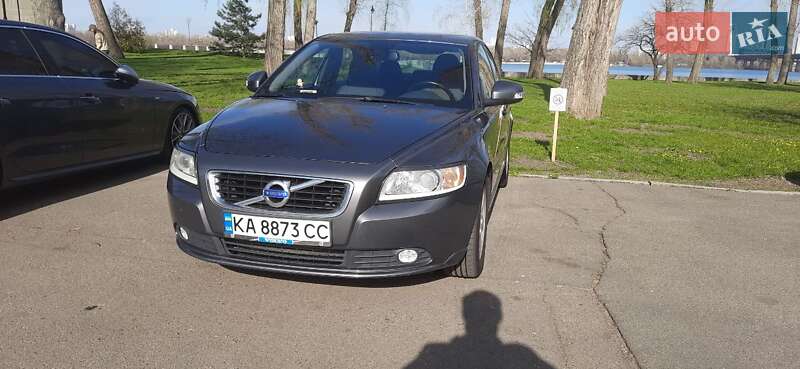 Volvo S40 (2011)