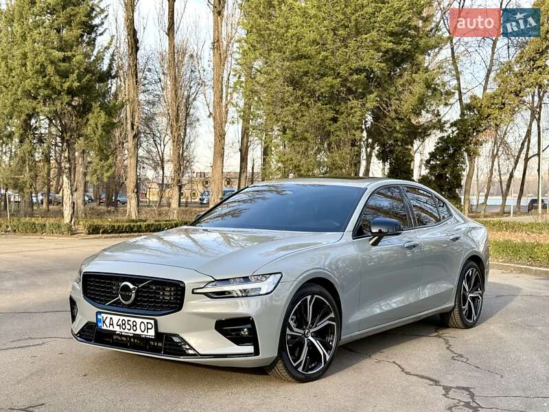 Volvo S60 (2024)