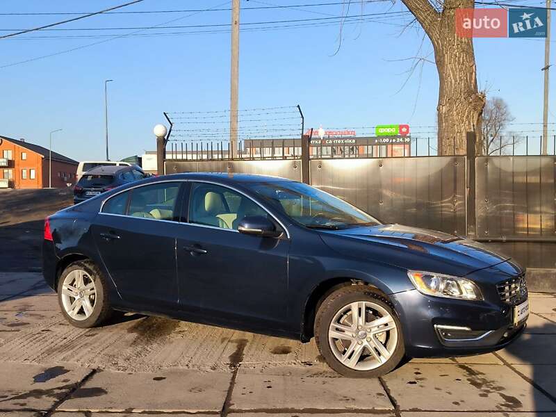 Volvo S60 (2014)