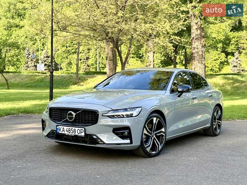 Volvo S60 (2024)