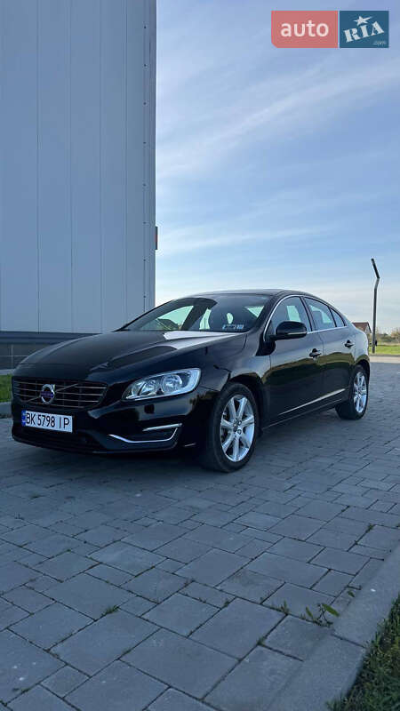 Volvo S60 (2016)