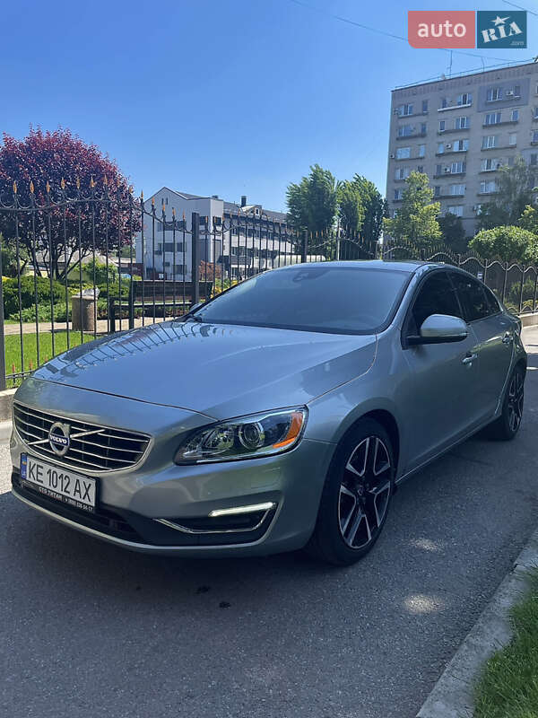 Volvo S60 (2016)