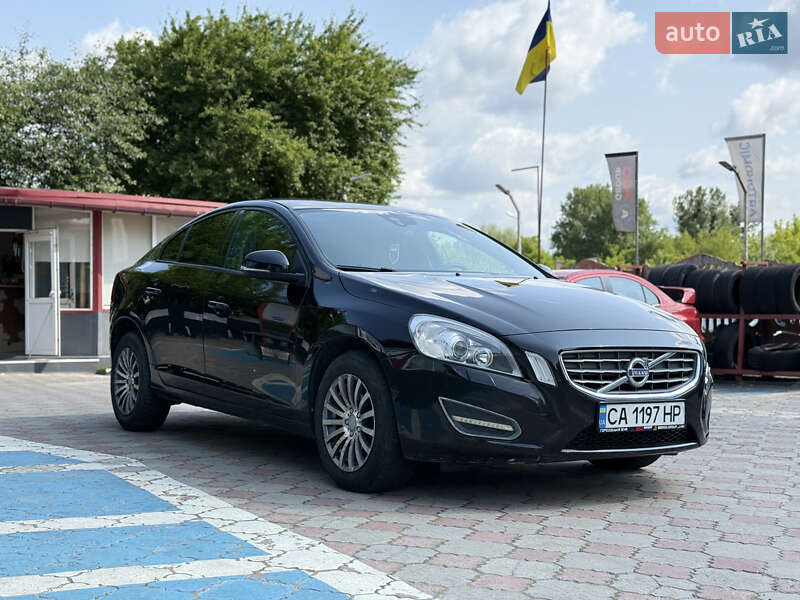 Volvo S60 (2012)