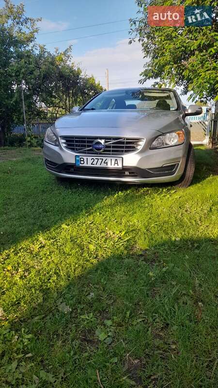 Volvo S60 (2015)