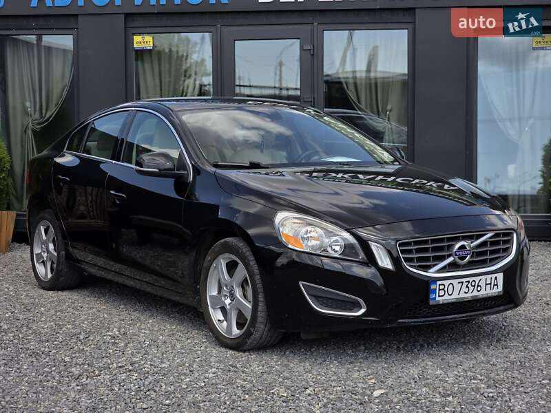Volvo S60 (2012)