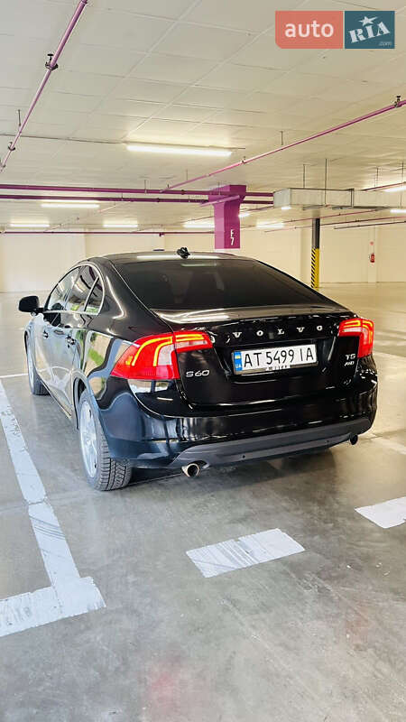 Volvo S60 (2012)