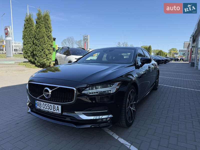 Volvo S90 (2018)