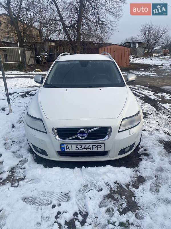 Volvo V50 (2011)