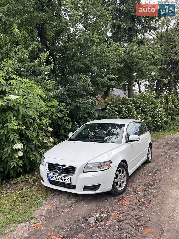 Volvo V50 (2011)