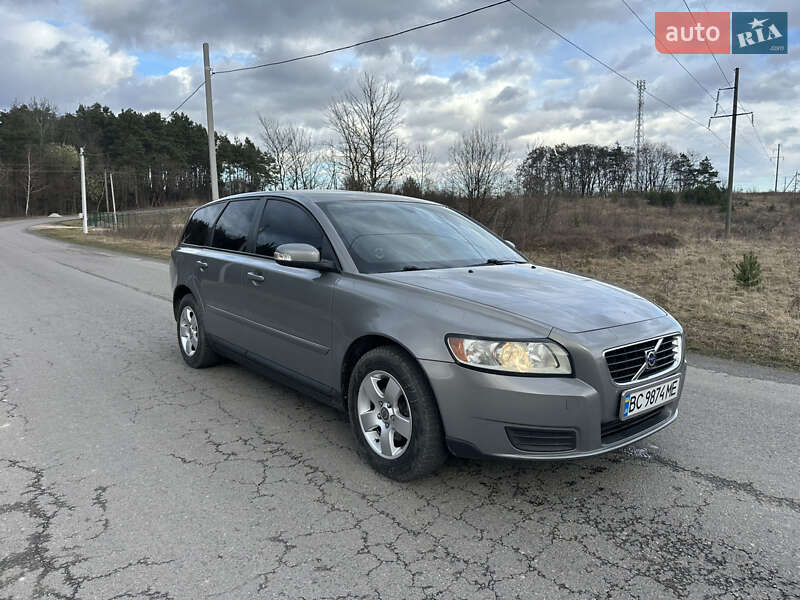 Volvo V50 (2008)