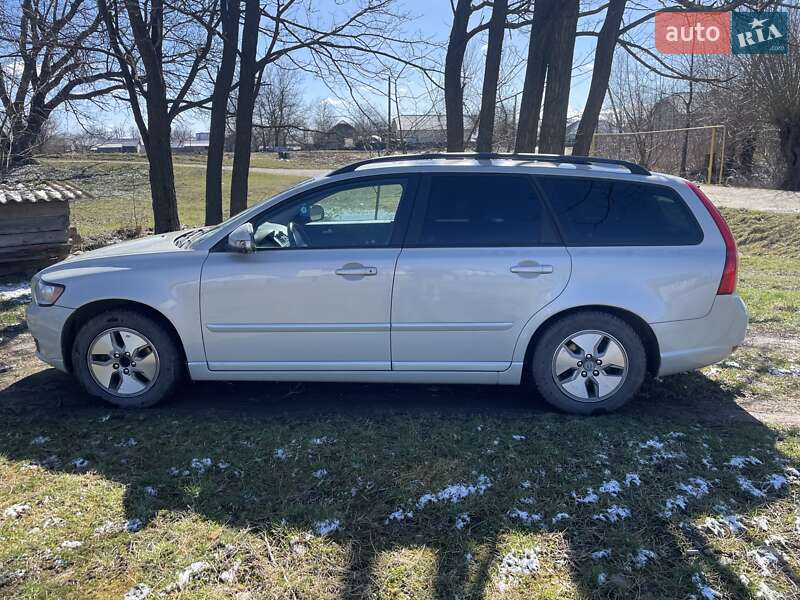 Volvo V50 (2010)