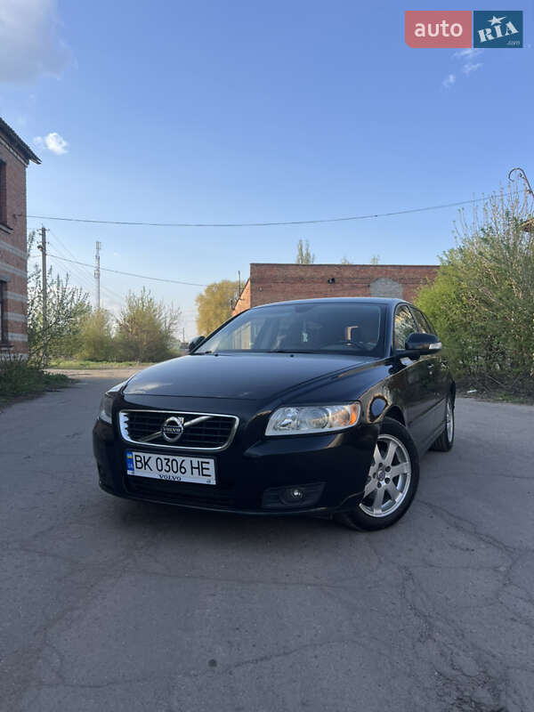 Volvo V50 (2011)
